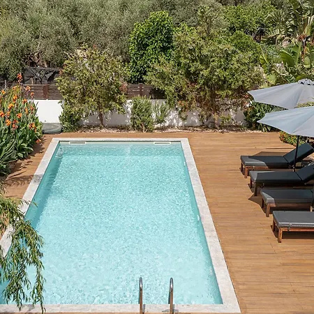 Seametry Luxury Living