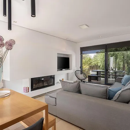 Seametry Luxury Living